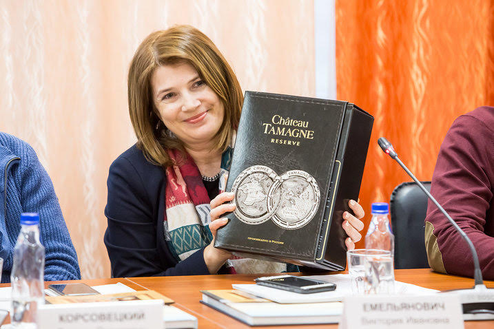 Кубань-Вино, Виктория Емельянович, «Крым-Тамань», Крымский мост