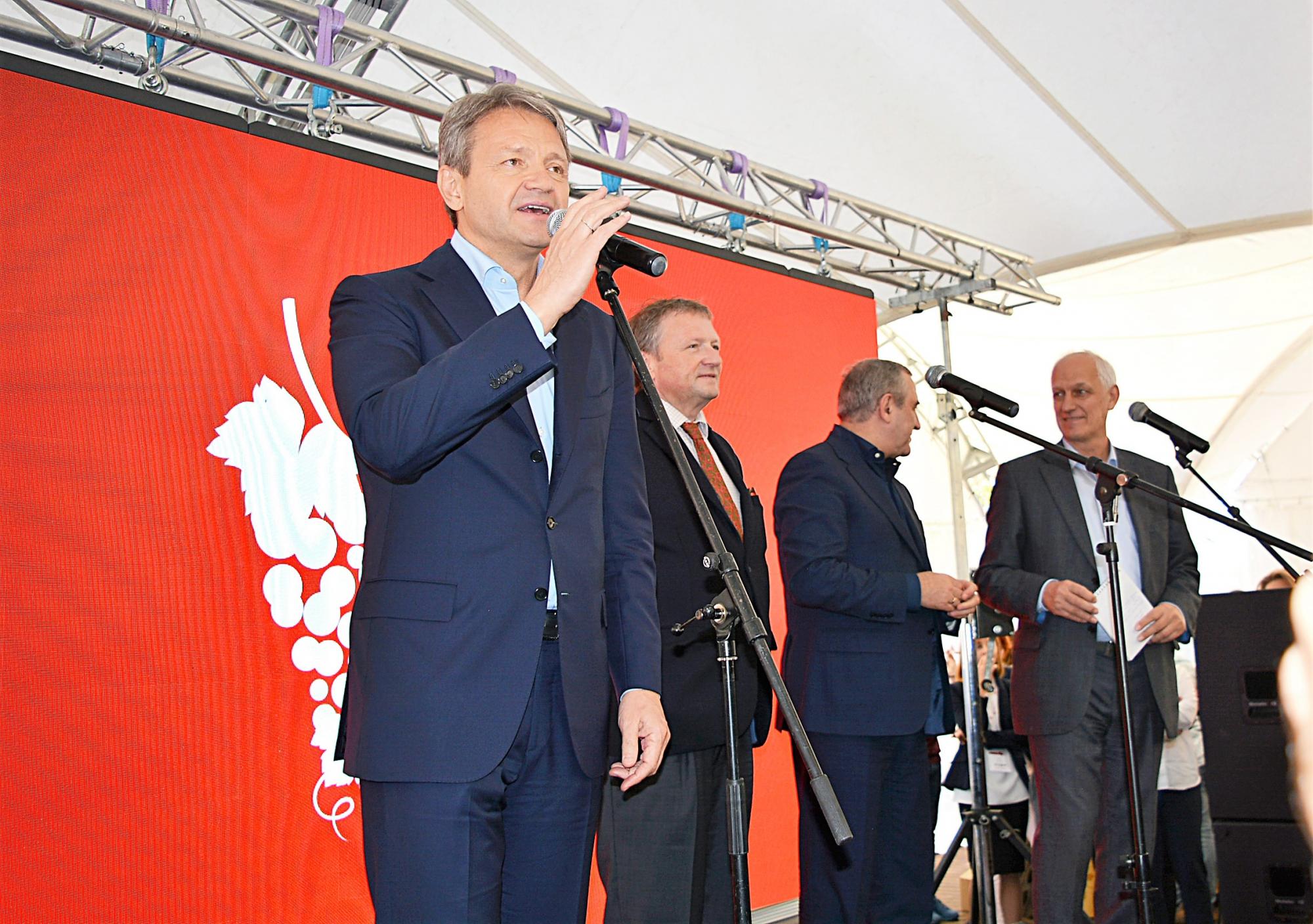 Шато де Талю, Александр Ткачев, Геленджик